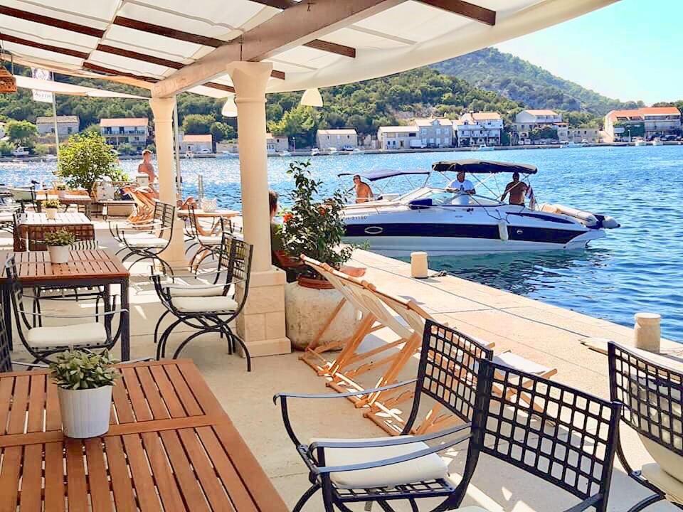 Accommodation Triton Lastovo Eksteriør bilde